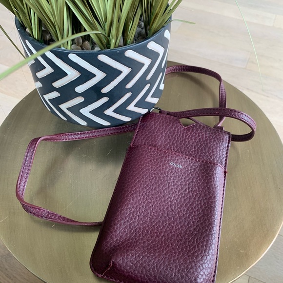 COLAB Women Technology Crossbody Bag Pebbled Faux Leather Phone Purse/Maroon - Picture 3 of 9